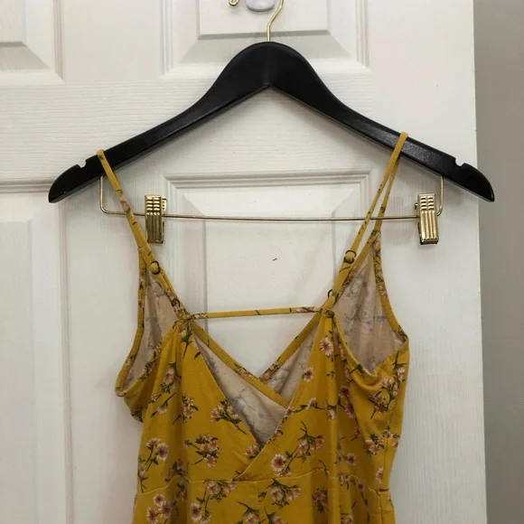 Forever 21 Floral Yellow Spaghetti Strap Mini Sundress in Small/Medium - Picture 5 of 8